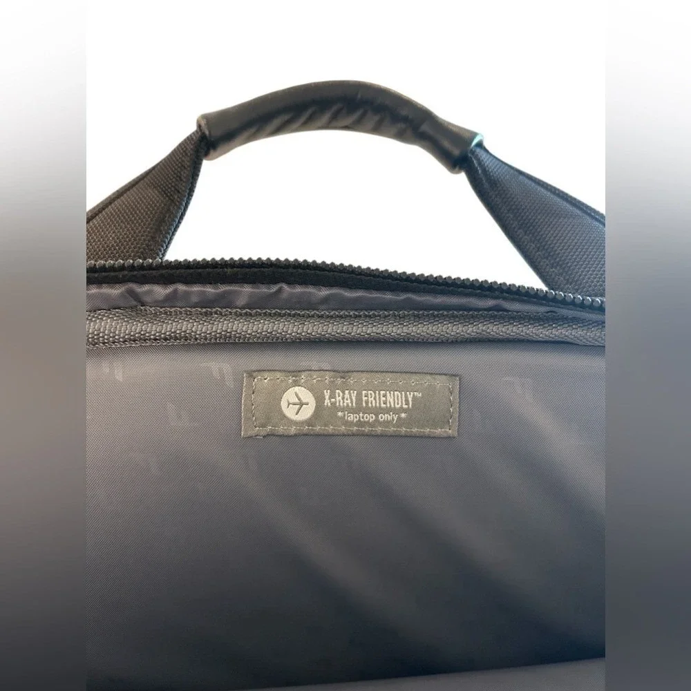 Brenthaven Zero Impact Laptop Bag (Black) - Lots of Storage - NWOT